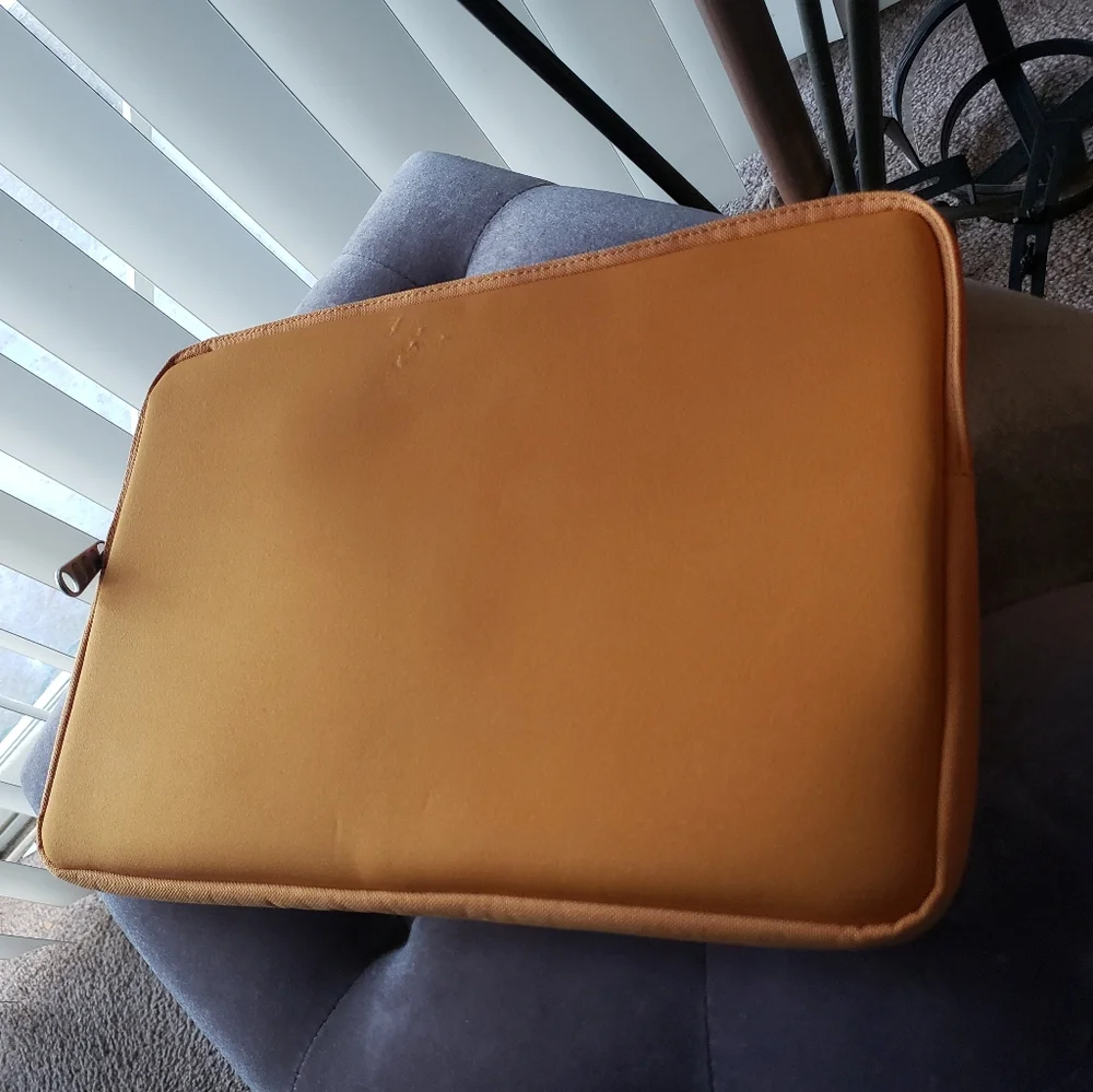 Roxy IPad Tablet eBook laptop Sleeve Case 15 Inches
